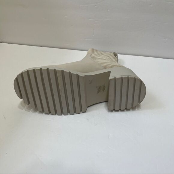 NEW WITHOUT TAGS STEVE MADDEN HOLLEY PLATFORM BOOTS IN BONE….RIGHT BOOT ONLY‎ - Picture 3 of 6